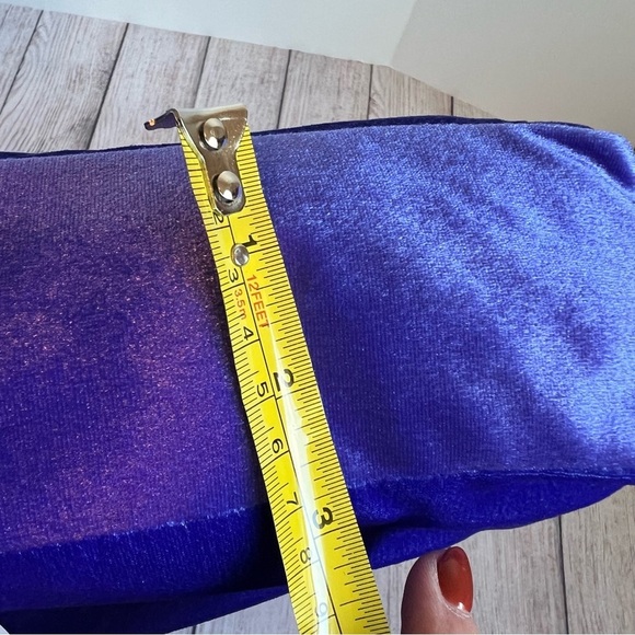 Disney Haunted Mansion Madame Leota Pillow - Picture 2 of 6